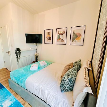 R2 - Elegant Private Room Opposite Queen Elizabeth Hospital - Harborne ברמינגהאם מראה חיצוני תמונה