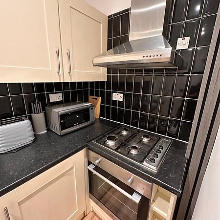 R2 - Elegant Private Room Opposite Queen Elizabeth Hospital - Harborne ברמינגהאם מראה חיצוני תמונה
