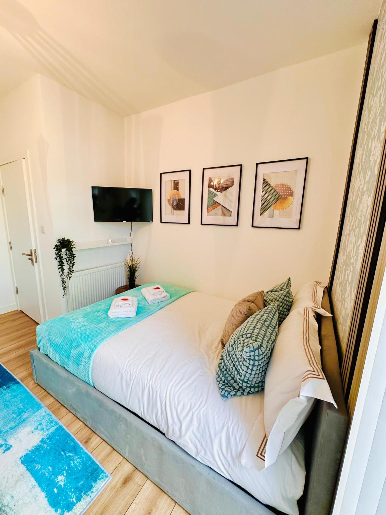 R2 - Elegant Private Room Opposite Queen Elizabeth Hospital - Harborne ברמינגהאם מראה חיצוני תמונה