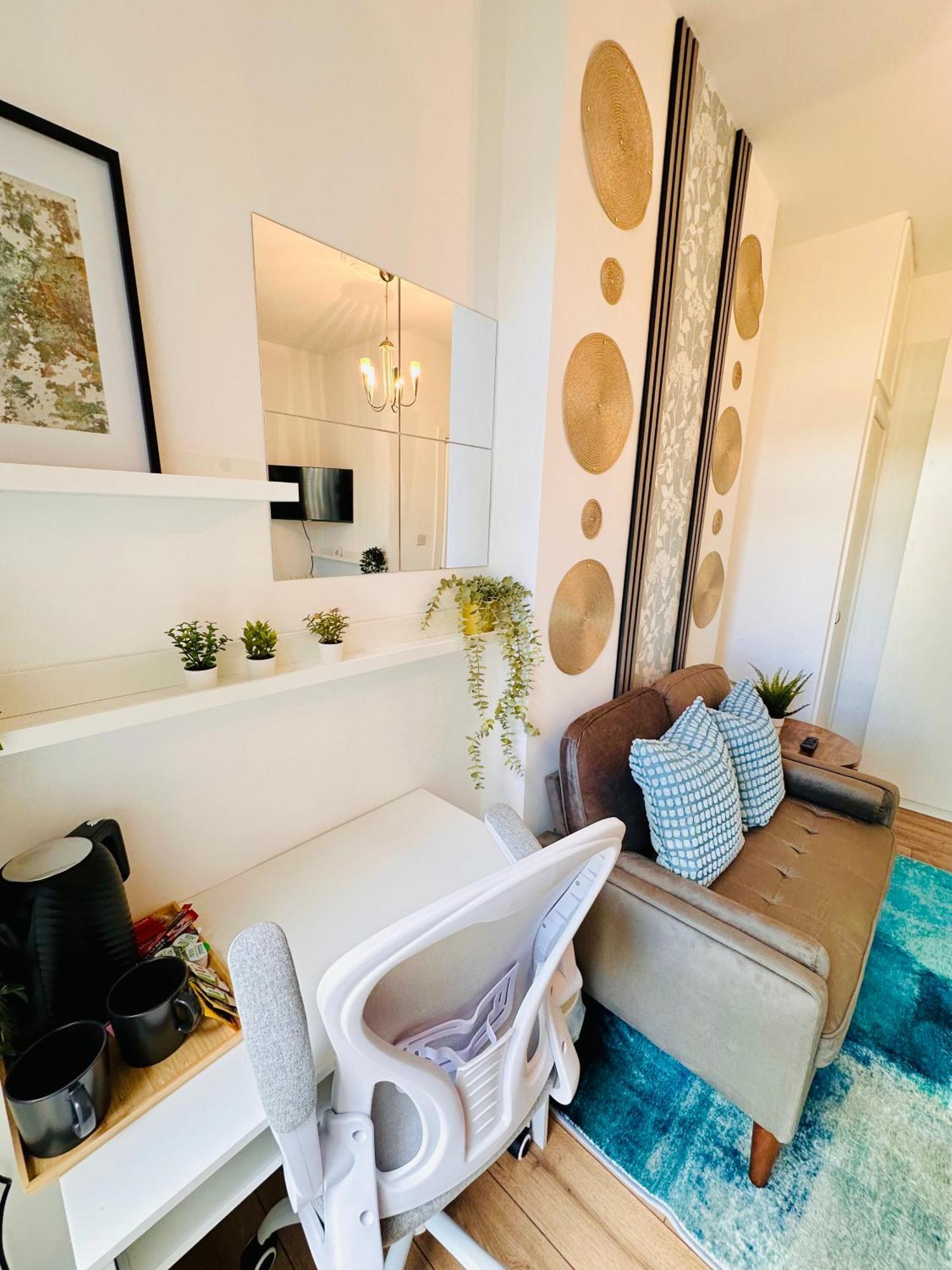 R2 - Elegant Private Room Opposite Queen Elizabeth Hospital - Harborne ברמינגהאם מראה חיצוני תמונה